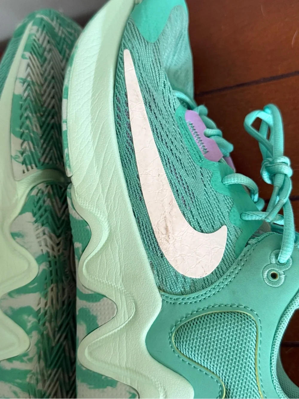 Nike Giannis Immortality 2 Light Menta Green Mens Basketball Sneakers Size 11